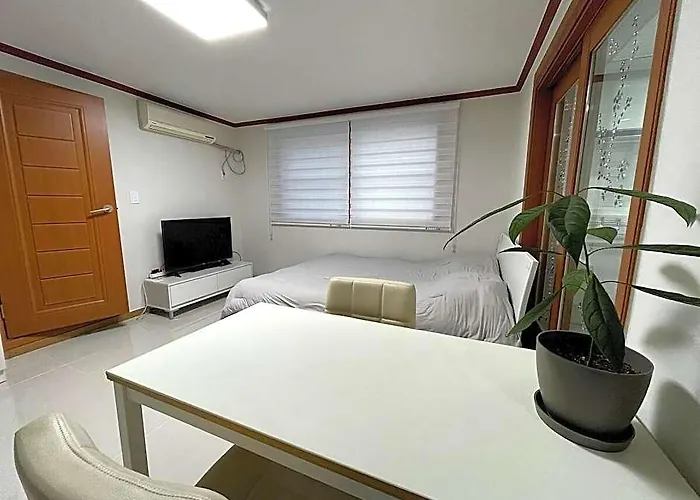 アパート Warm And Cozy At Gangnam ソウル特別市